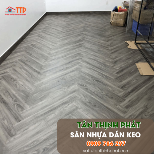 Sàn Nhựa Dán Keo, Sàn Nhựa Dán Keo Thi Công Xương Cá