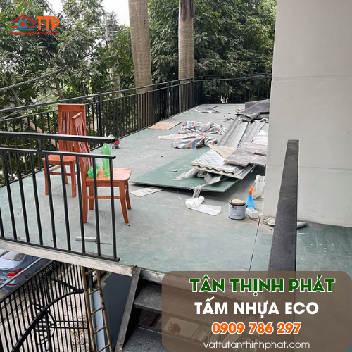 Tấm Nhựa ECO Lót Sàn Làm Vách: Giải Pháp Vật Liệu Hiện Đại