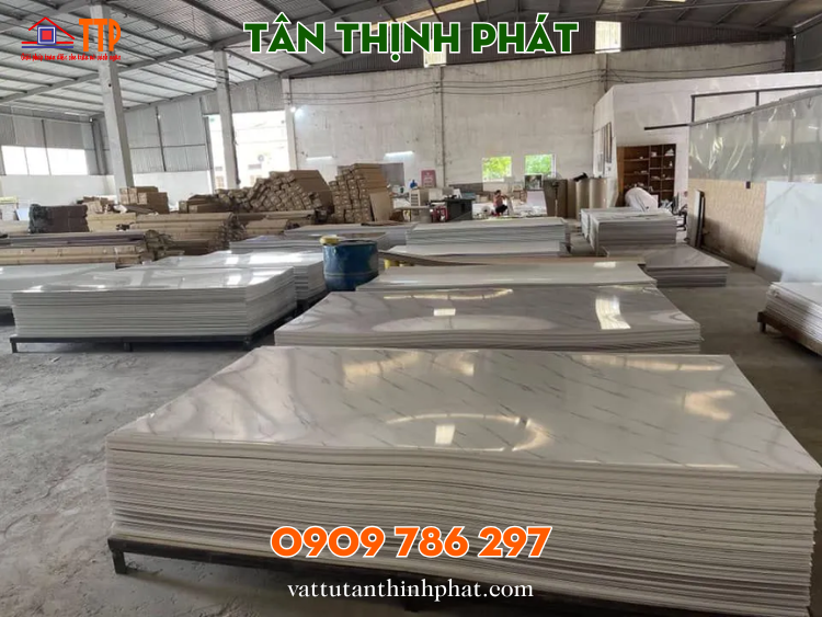 Tấm ốp pvc và tấm ốp nano khác nhau như thế nào? Tấm ốp pvc và tấm ốp nano khác nhau như thế nào?